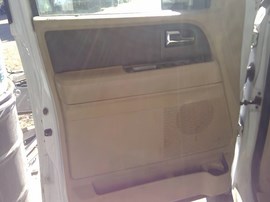2010 FORD EXPEDITION, WHITE, XLT MODEL, 5.4L, AT, 4WD.   F26515